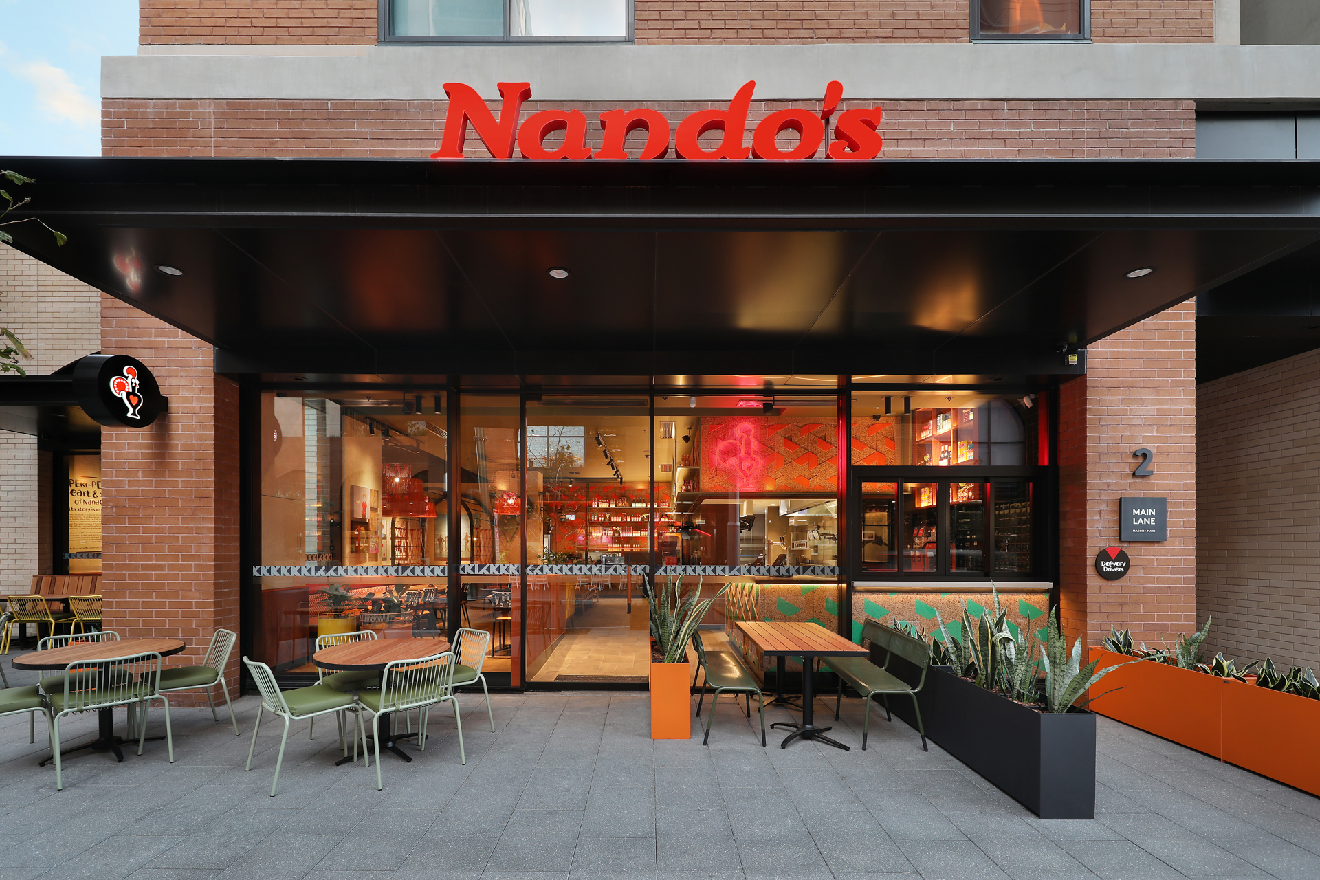 Nandos